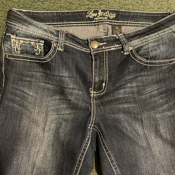 LOVE INDIGO Women’s Size 10 Denim Jeans Bootcut Fit Stretch Embellished Style - Picture 2 of 3